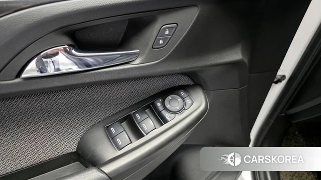 Chevrolet (GM Daewoo) Trailblazer 2021 Белый из Кореи, фото 5