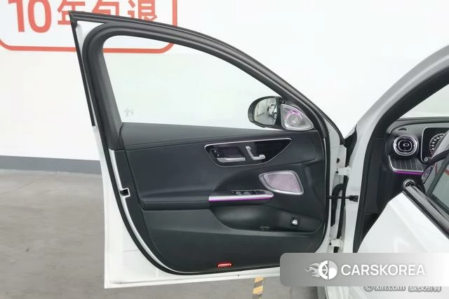 Mercedes-Benz Class C 2023 Белый из Китая, фото 5