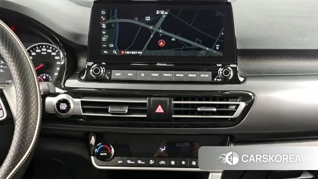 Kia Seltos 2022 Белый из Кореи, фото 5