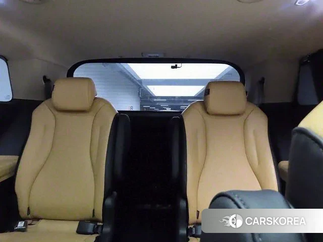 Kia Carnival 4th generation 2022 Серебряный из Кореи, фото 5