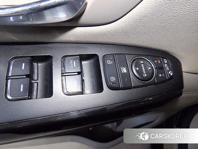 Kia The New Carnival 2019 Черный из Кореи, фото 5