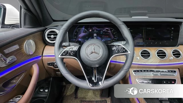Mercedes-Benz E-Class W213 2022 Белый из Кореи, фото 5
