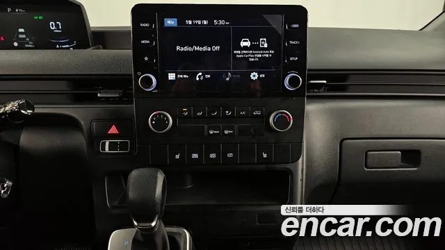 Hyundai Staria 2022 Белый из Кореи, фото 5