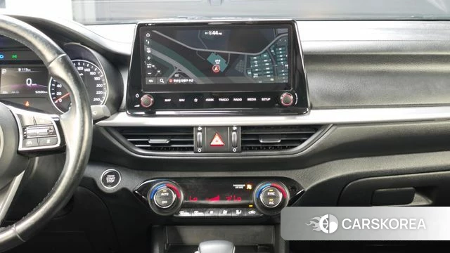 Kia The New K3 2nd generation 2022 Белый из Кореи, фото 5