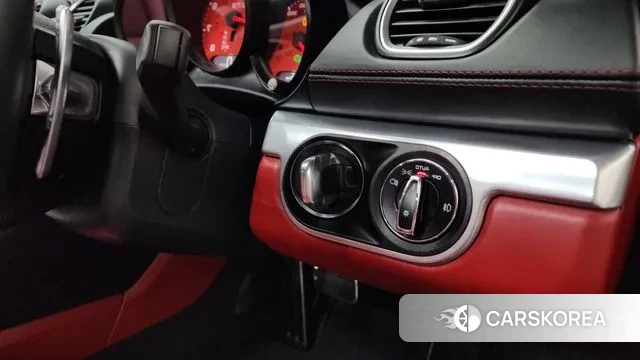 Porsche 718 Boxster 2019 Красный из Кореи, фото 5