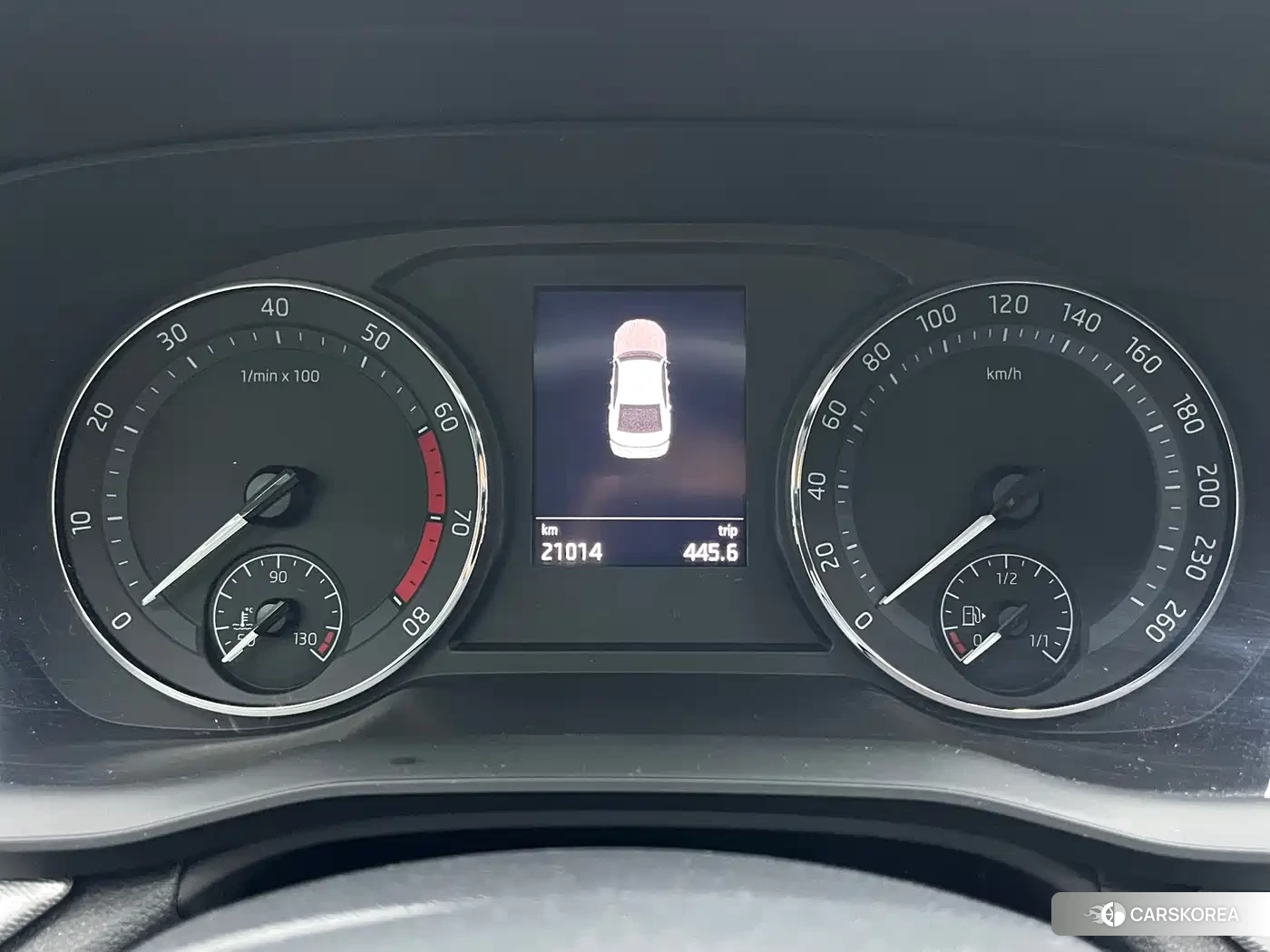 Skoda Octavia 2024 Белый из Китая, фото 5