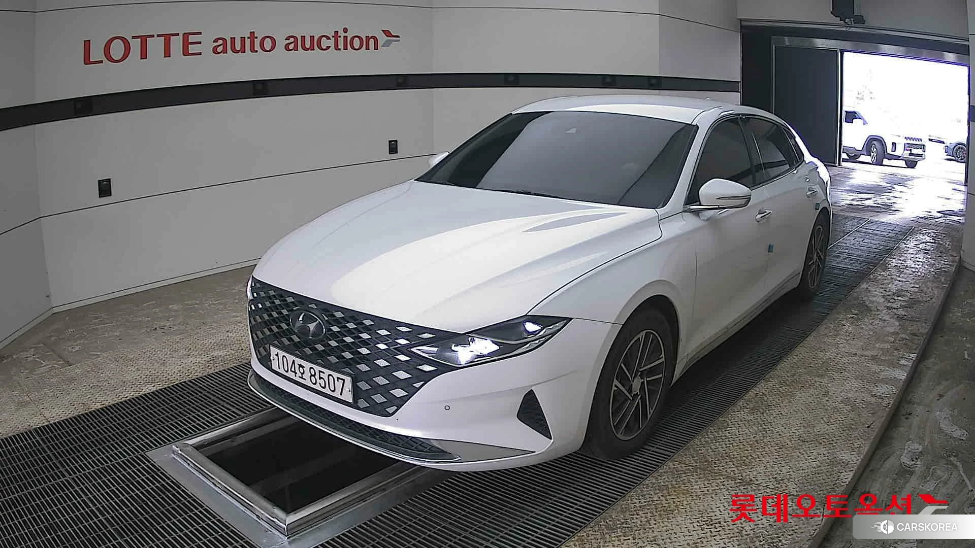 Hyundai Grandeur 2021 White cream (optional) из Кореи, фото 5