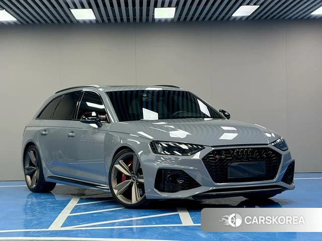 Audi RS 4 2021 Серебристо-серый из Китая, фото 5