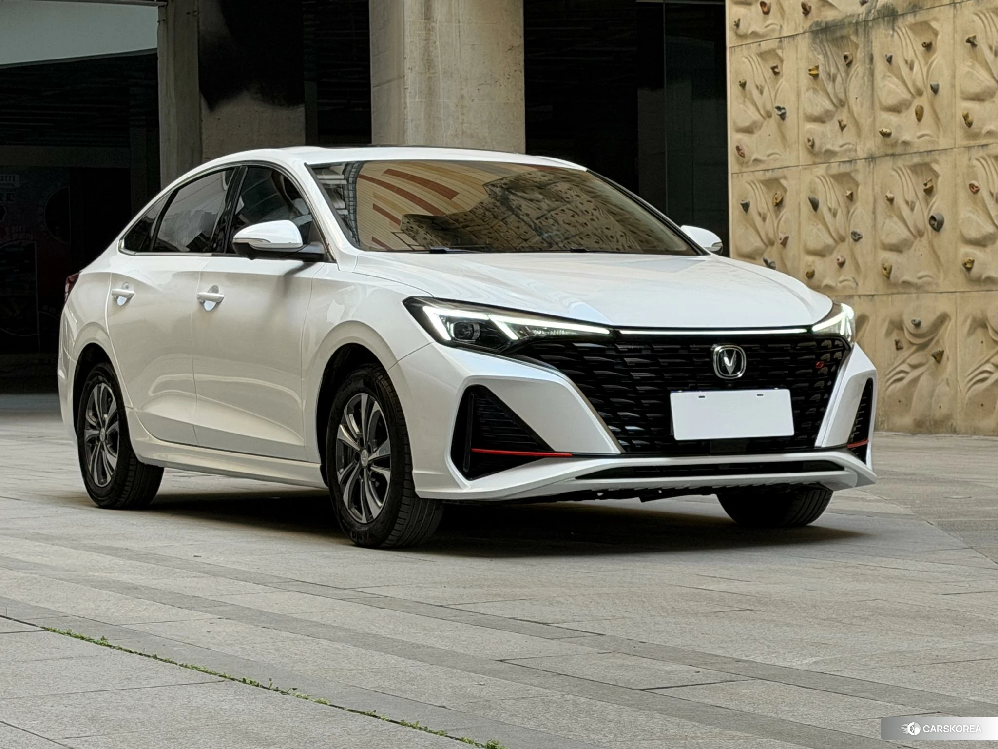 Chang'an Yidong 2023 Белый из Китая, фото 5