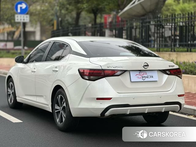Nissan Xuan Yi 2023 Белый из Китая, фото 5