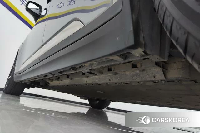 Aian AION Y 2023 Темно-серый из Китая, фото 5