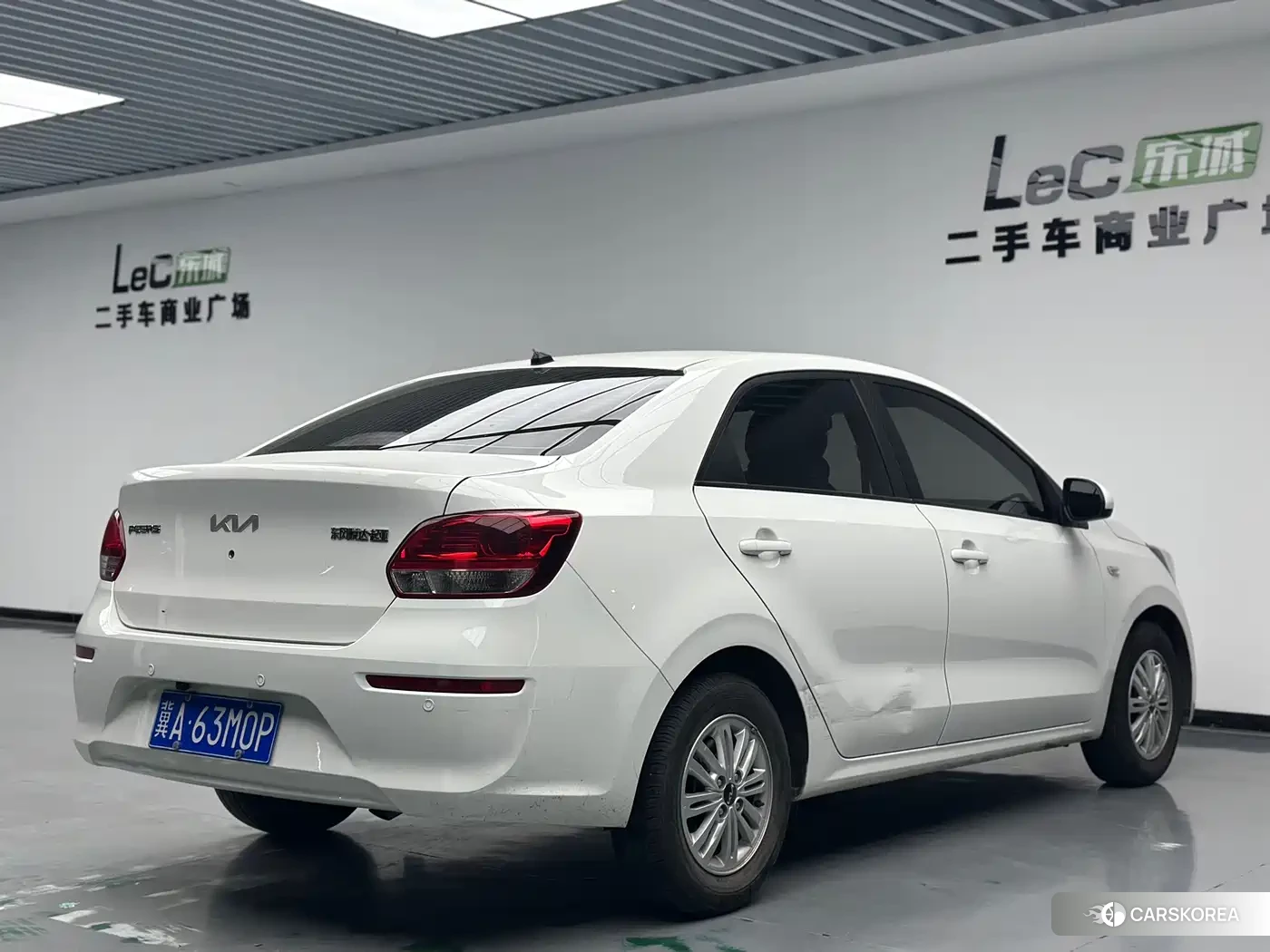 Kia Huanchi 2022 Белый из Китая, фото 5