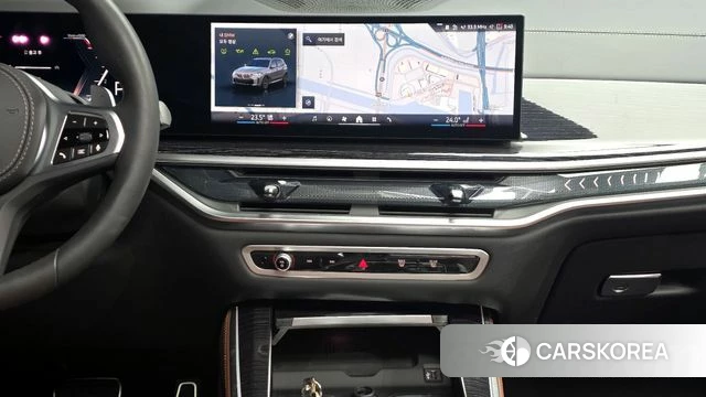 BMW X5 (G05) 2025 Светло-серебряный цвет из Кореи, фото 5