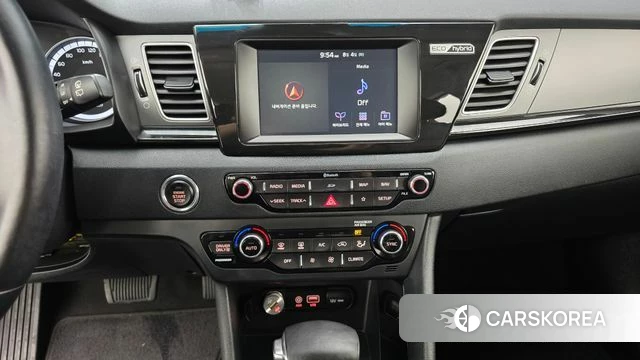 Kia Niro 2019 Белый из Кореи, фото 5