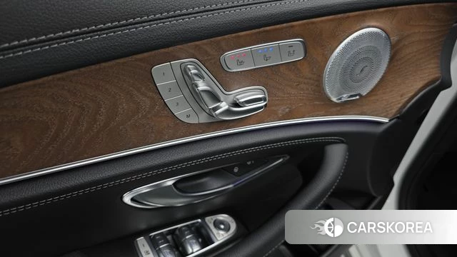 Mercedes-Benz E-Class W213 2020 Белый из Кореи, фото 5