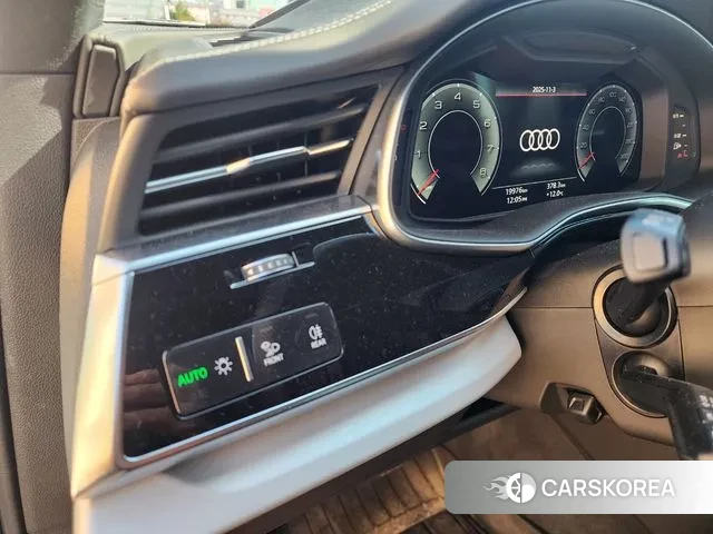 Audi Q7 (4M) 2023 Белый из Кореи, фото 5