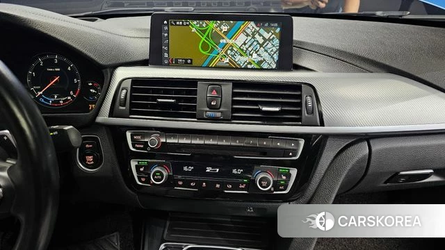 BMW 3 Series (F30) 2018 Синий из Кореи, фото 5