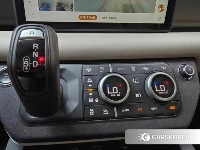 Land Rover Defender (L663) 2022 Черный из Кореи, фото 5