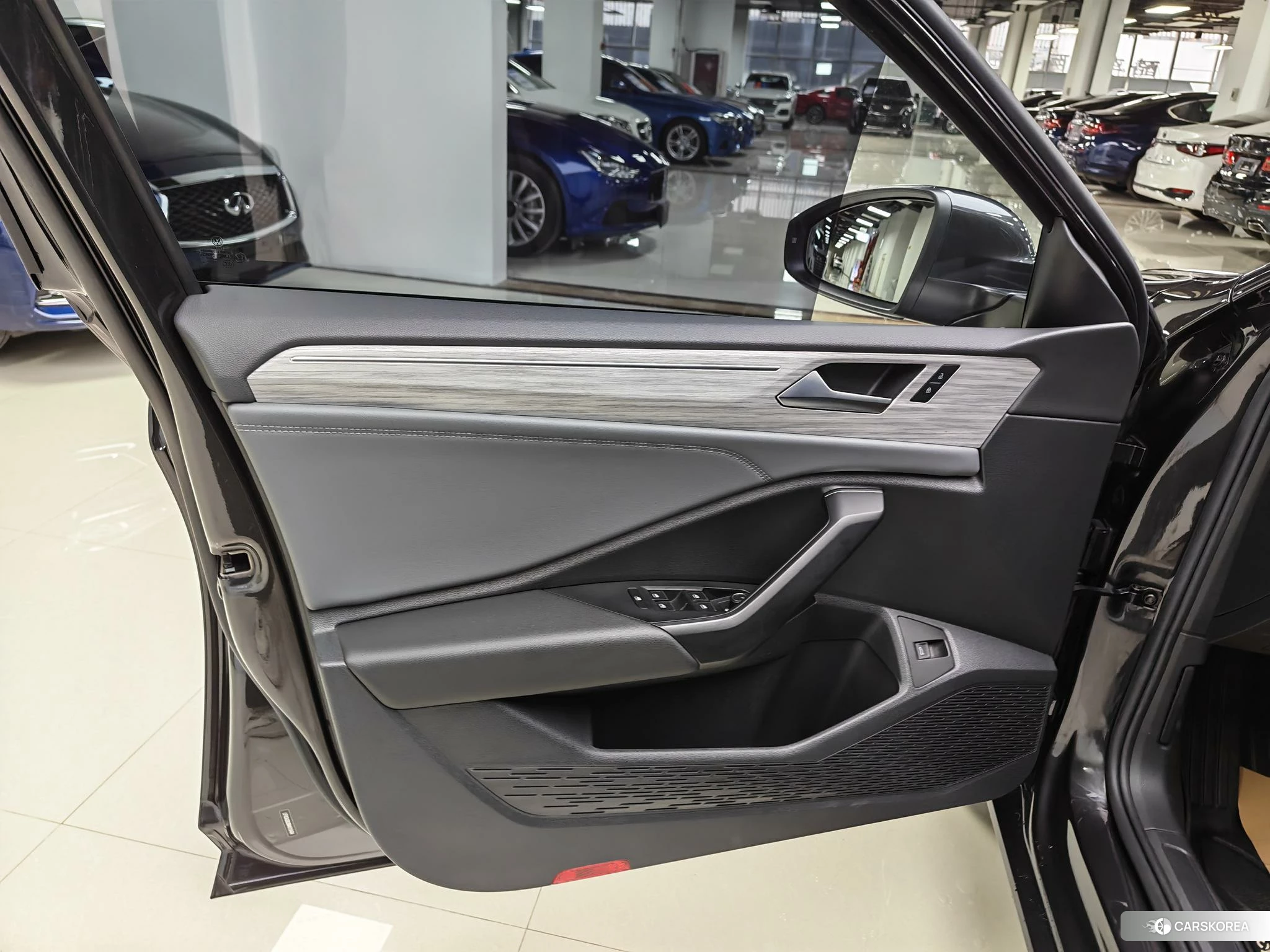 Volkswagen Sagitar 2022 Темно-серый из Китая, фото 5
