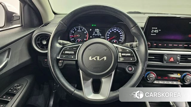 Kia The New K3 2nd generation 2022 Белый из Кореи, фото 5