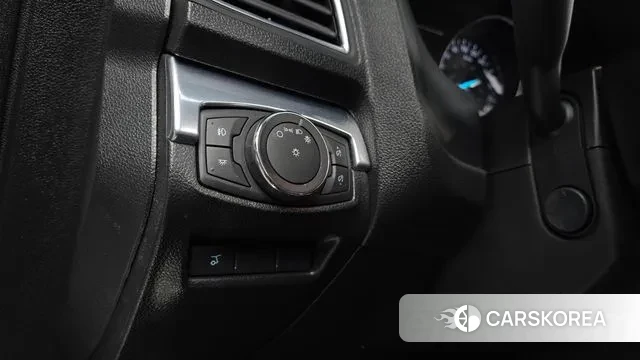 Ford Explorer 2018 Белый из Кореи, фото 5