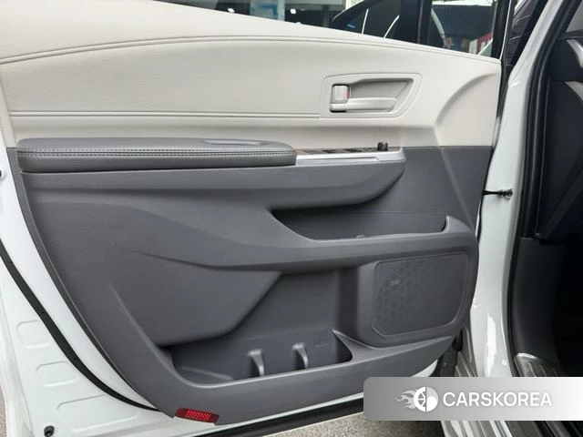 Toyota Saina 2024 Белый из Китая, фото 5