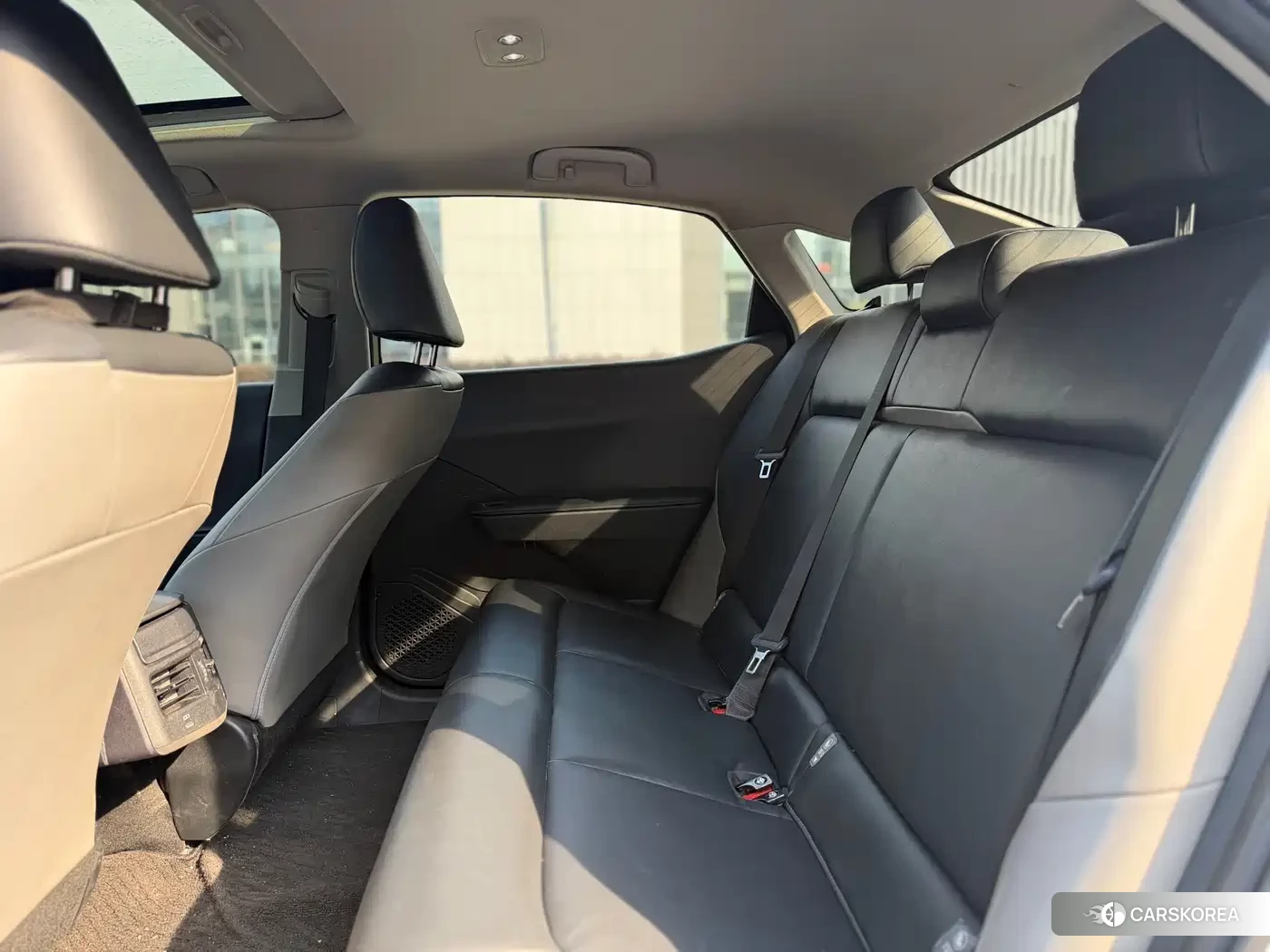 Toyota bZ3 2023 Белый из Китая, фото 5