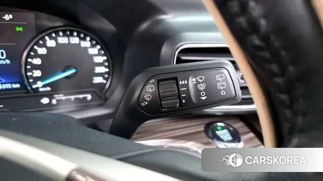 Ford Explorer 6th Generation 2021 Черный из Кореи, фото 5