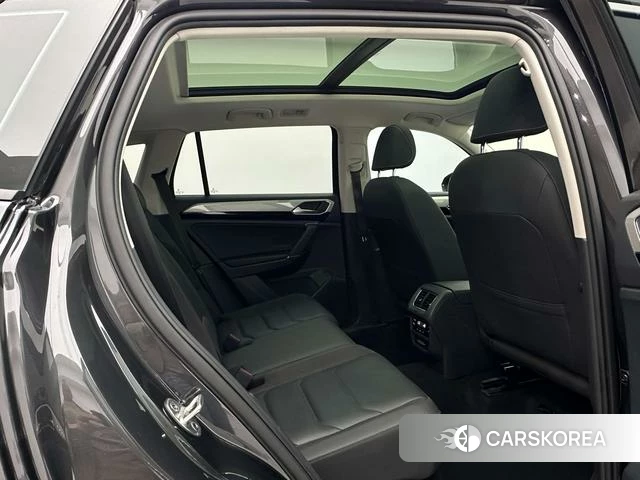 Volkswagen Tanyue 2022 Черный из Китая, фото 5
