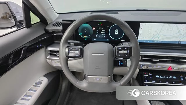 Hyundai Grandeur (GN7) 2023 Светло-серебряный цвет из Кореи, фото 5