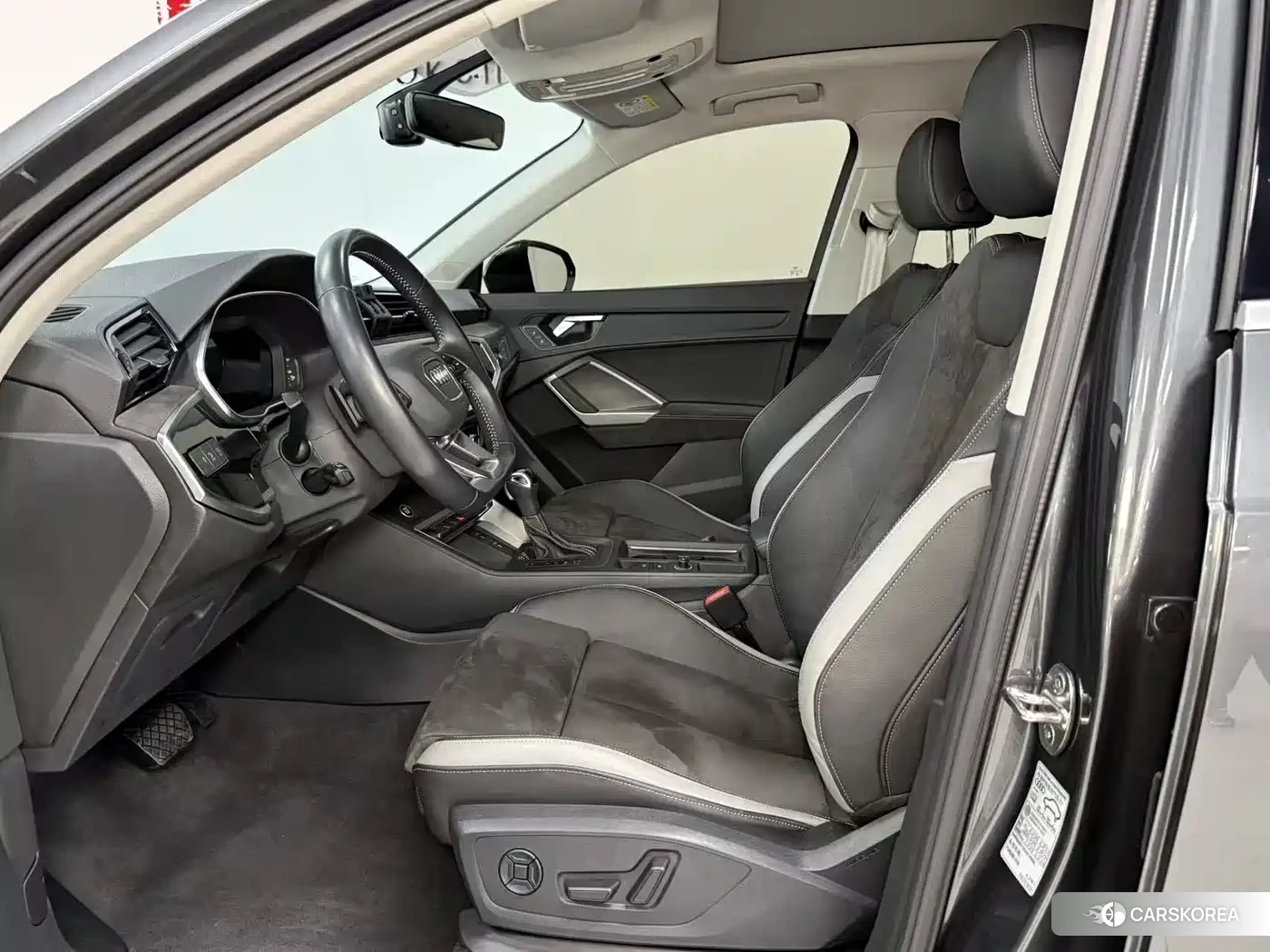 Audi Q3 2022 Silver/gray из Китая, фото 5