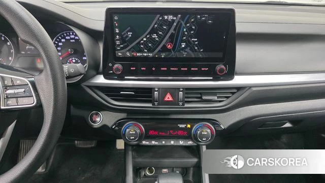 Kia The New K3 2nd generation 2022 Белый из Кореи, фото 5