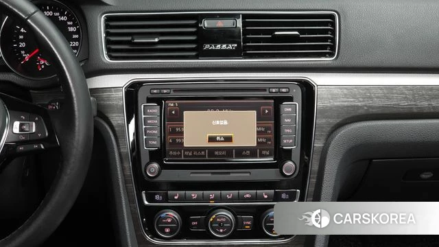 Volkswagen The New Passat 2018 Белый из Кореи, фото 5