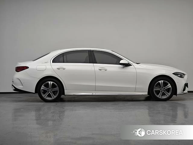 Mercedes-Benz Class C 2022 Белый из Китая, фото 5