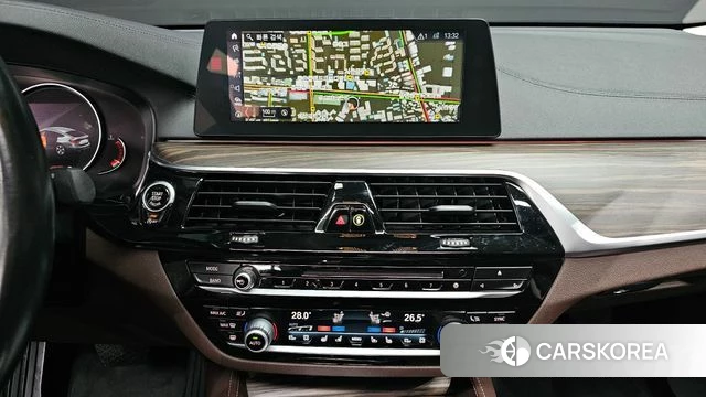 BMW 6 Series GT (G32) 2018 Белый из Кореи, фото 5