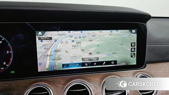 Mercedes-Benz E-Class W213 2022 Белый из Кореи, фото 5