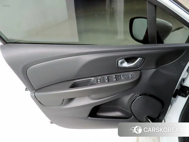 Renault Korea (Samsung) Clio 2018 Белый из Кореи, фото 5
