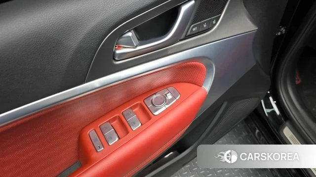 Genesis The New G70 2023 Черный из Кореи, фото 5