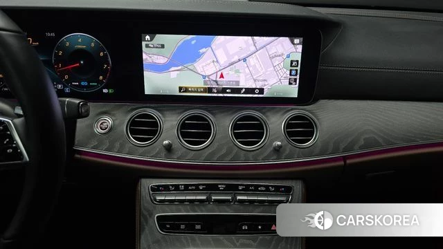 Mercedes-Benz E-Class W213 2023 Серебряный из Кореи, фото 5