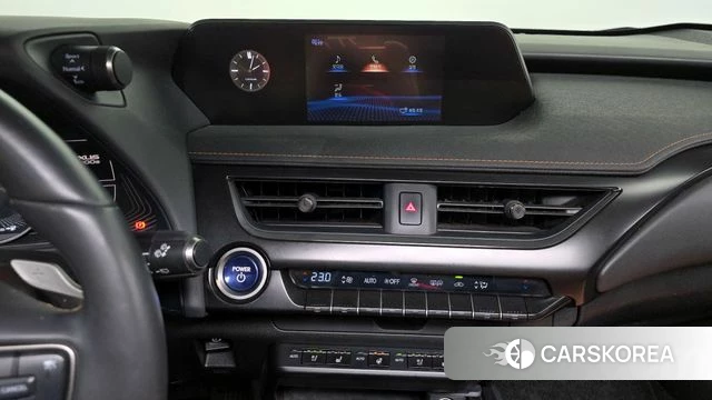 Lexus UX300e 2022 Серый из Кореи, фото 5