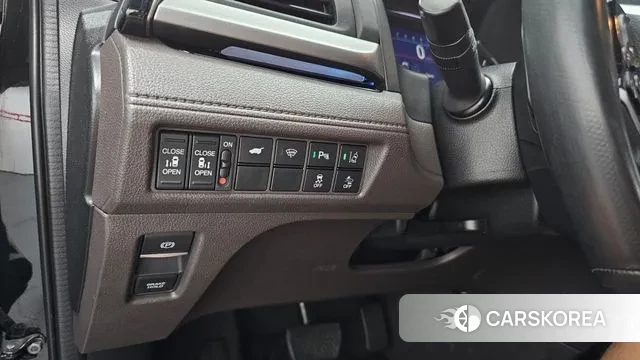 Honda Odyssey 2018 Черный из Кореи, фото 5