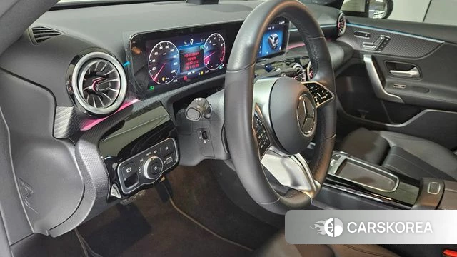 Mercedes-Benz A-Class W177 2024 Белый из Кореи, фото 5