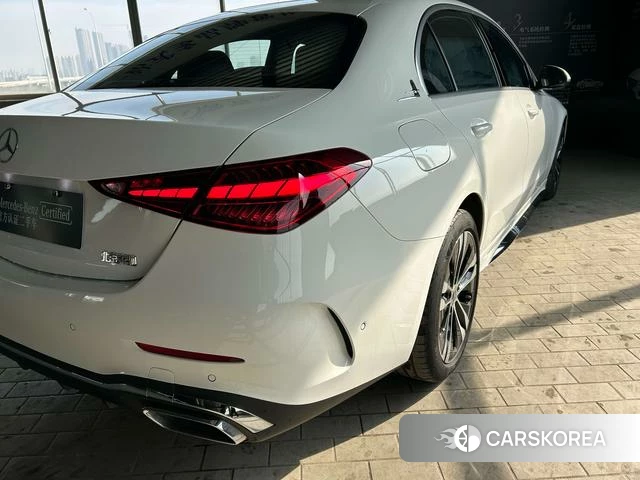 Mercedes-Benz C-class PHEV 2024 Белый из Китая, фото 5