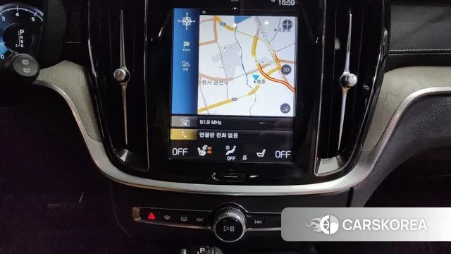 Volvo V60 Cross-Country 2nd Generation 2019 Белый из Кореи, фото 5