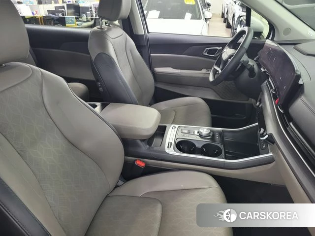 Kia The New Carnival 4th Generation 2025 Белый из Кореи, фото 5