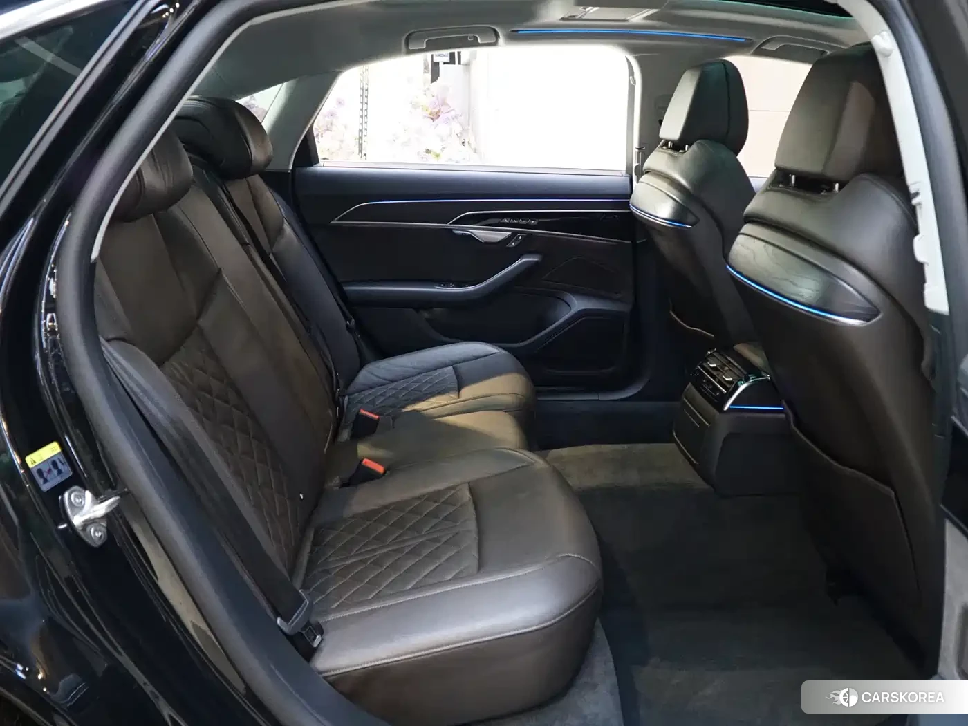 Audi A8 2022 Черный из Китая, фото 5