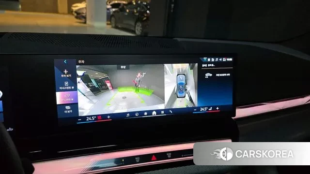 BMW 5 Series (G60) 2025 Светло-серебряный цвет из Кореи, фото 5