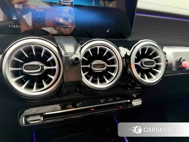 Mercedes-Benz GLB 2023 Белый из Китая, фото 5