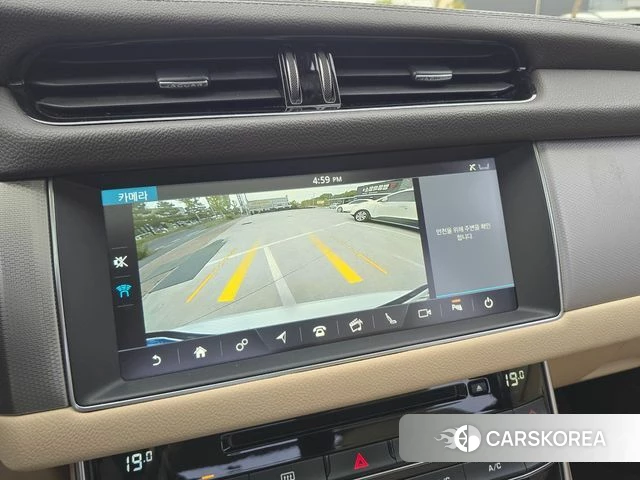 Jaguar XF (X260) 2019 Белый из Кореи, фото 5