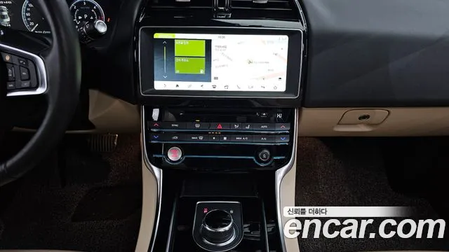 Jaguar XE 2019 Белый из Кореи, фото 5